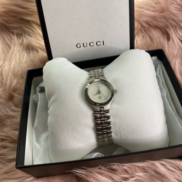 4️⃣6️⃣0️⃣ Authentic Gucci Watch - Picture 3 of 6